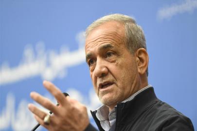 Pezeşkiyan, üslerini açmayan İspanya'ya teşekkür etti