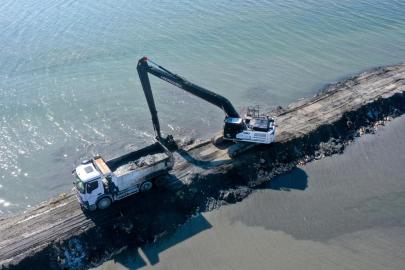 Sahil Yolu araç ve yaya girişine kapatıldı