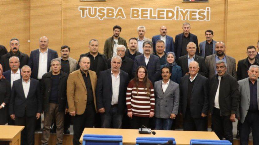 Tuşba’da Bayramlaşma: Muhtarlardan Eşbaşkanlara Ziyaret
