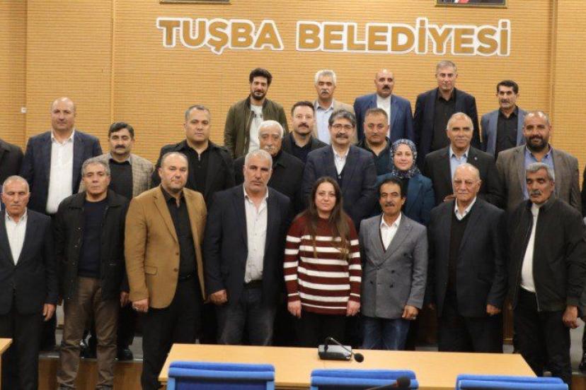 Tuşba’da Bayramlaşma: Muhtarlardan Eşbaşkanlara Ziyaret