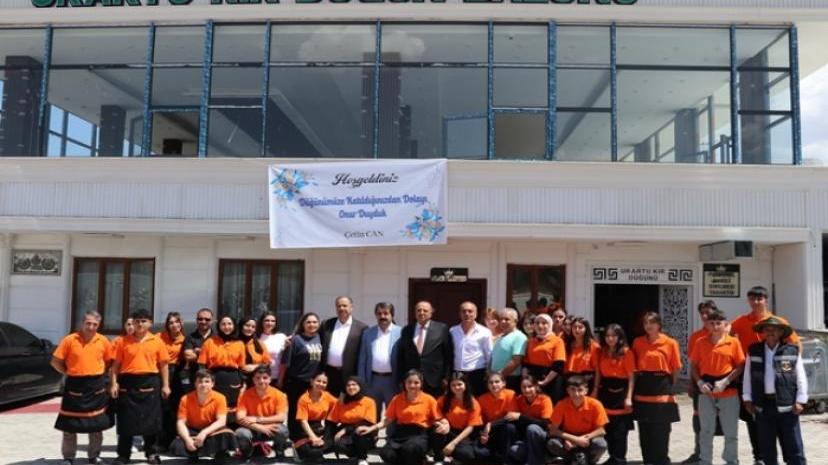 Urartu Kır Düğün Salonu Kadınlar Gününü kutladı