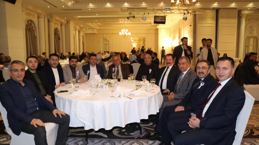 Van SMMMO üyeleri iftarda bir araya geldi