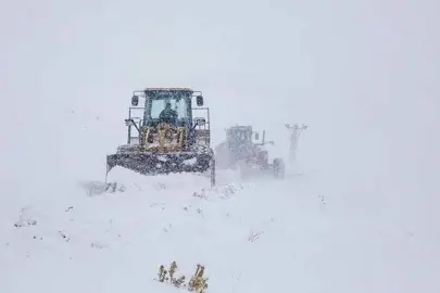 Van’da 143 yerleşim yeri yolu ulaşıma kapandı
