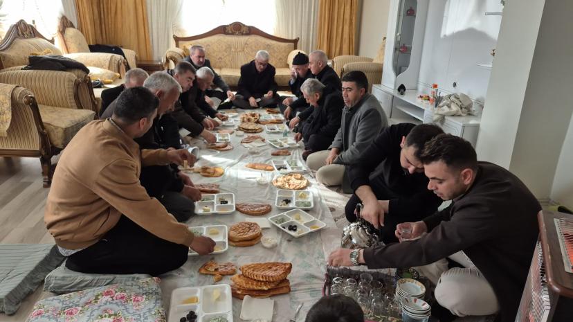 Van’da Asırlık Bayram Geleneği Gelecek Nesillere Aktarılıyor