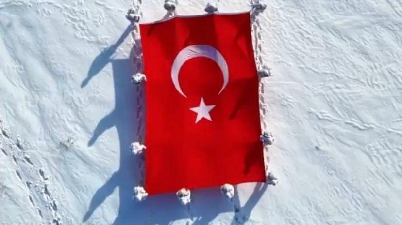 Van'da jandarma personelinden anlamlı yürüyüş