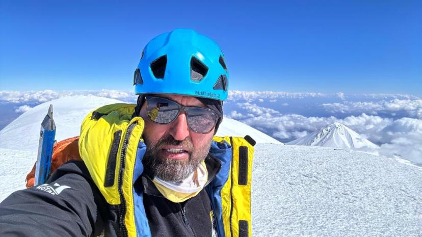 Vanlı dağcı, Ağrı Dağı zirvesine tek başına tırmandı