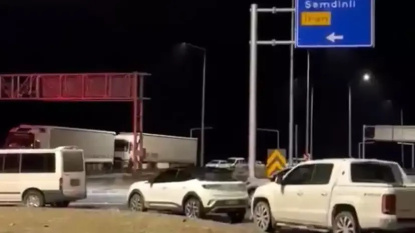 Yağışlar Yüzünden Kara Yolu Kapandı