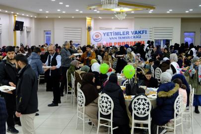Yetimler Vakfı Van’da hayırseverler ile yetimleri aynı sofrada buluşturdu