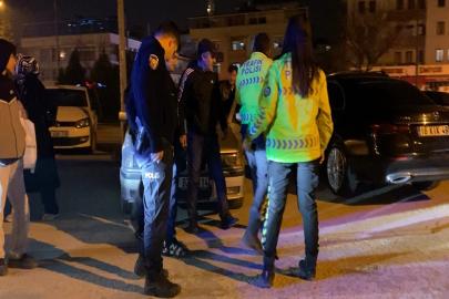 Yüksek sesle müzik dinleyen sürücünün aracı trafikten menedildi