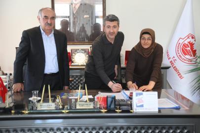 Başkale Belediyesi ile Harita Kadastro Mühendisleri Odası Arasında İş Birliği Protokolü İmzalandı