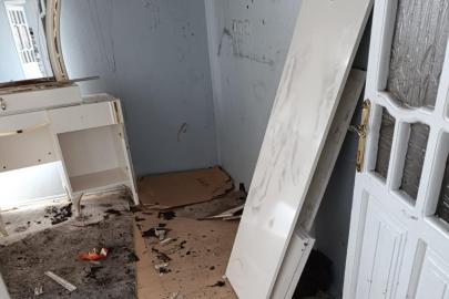 Başkale'de ev yangını maddi hasara yol açtı