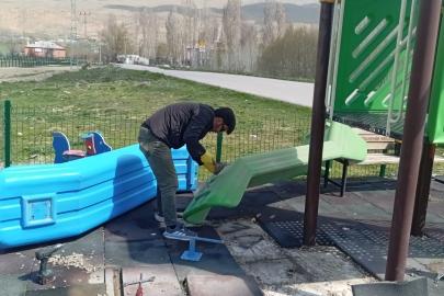 Edremit Belediyesi Kırsal Mahallelerde Çalışmalarını Sürdürüyor