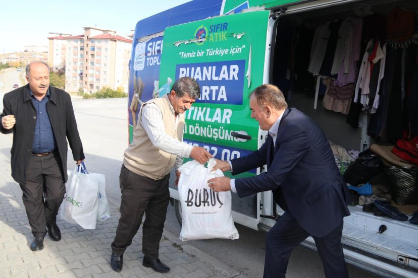 Edremit’te ikinci el kıyafet mağazası açılıyor