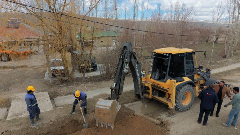 Gürpınar İlçesinde 800 Metrelik yeni içme suyu hattı kazandırdık