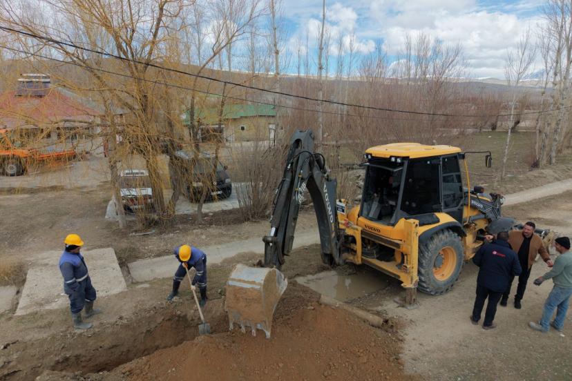 Gürpınar İlçesinde 800 Metrelik yeni içme suyu hattı kazandırdık