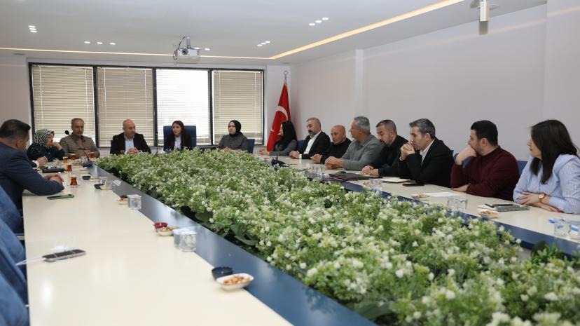 İpekyolu Belediyesi esnaf odalarının sorun ve sıkıntılarını dinledi