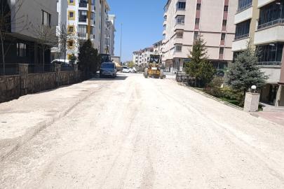 İpekyolu’nda Yol Açma ve Genişletme Çalışmaları Sürüyor