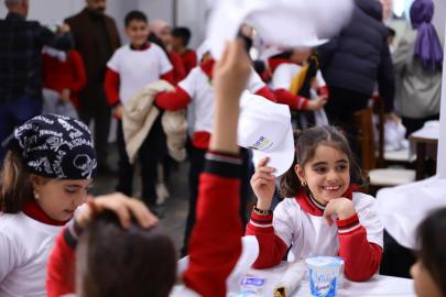 ÖĞRENCİLER SIFIR ATIK GÜNÜNDE MAMA ÜRETİM TESİSLERİNİ GEZDİ