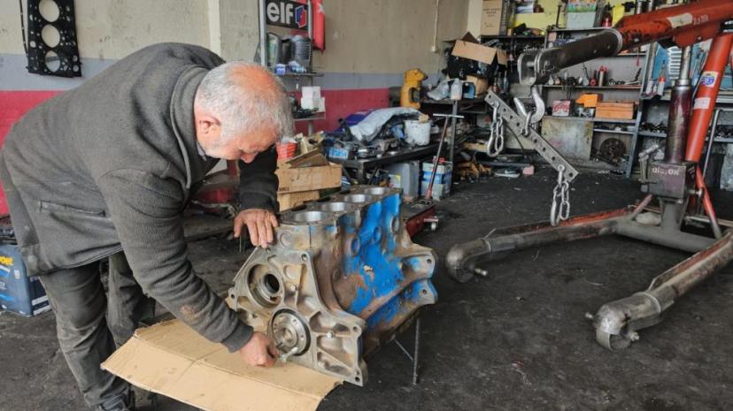 Sezon öncesi tamircilerde traktör yoğunluğu