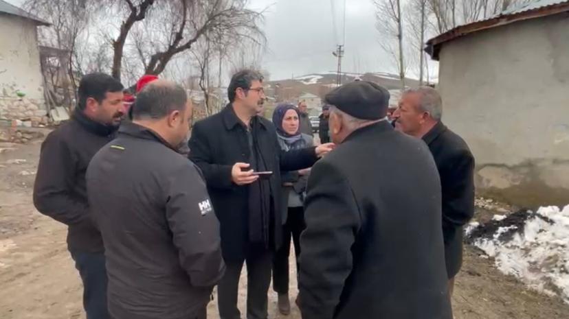 Tuşba Belediyesi Eş Başkanları deprem sonrası sahada çalışma başlattı