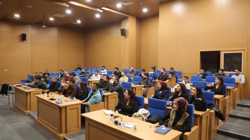 Tuşba Belediyesi ev sahipliğinde düzenlenen 'İmar Uygulamaları Eğitimi' son buldu