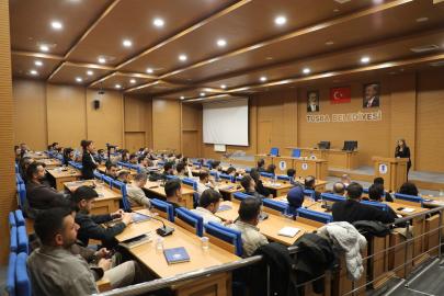 Tuşba Belediyesi Ev Sahipliğinde  İmar Uygulamaları Eğitimi