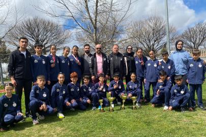 VAN BÜYÜKŞEHİR BELEDİYESPOR ATLETLERİNDEN ANALİG’DE BÜYÜK BAŞARI