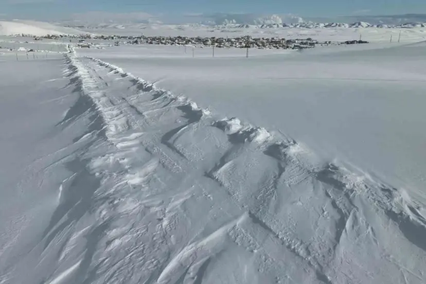 Van’da 40 yerleşim yerinin yolu ulaşıma kapandı