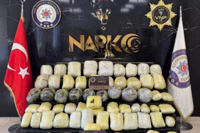 Van'da durdurulan kamyondan 74 kilo uyuşturucu çıktı