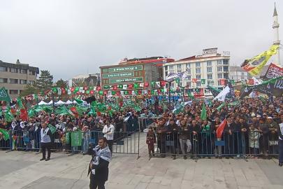 Van'da Mevlidi Nebi programına yoğun ilgi