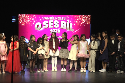 Van'da minik yetenekler performanslarıyla büyüledi
