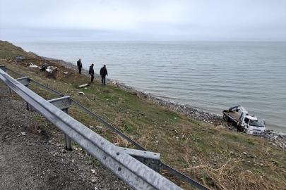 Van'da Vinç Takla Attı, Sürücü Yaralandı