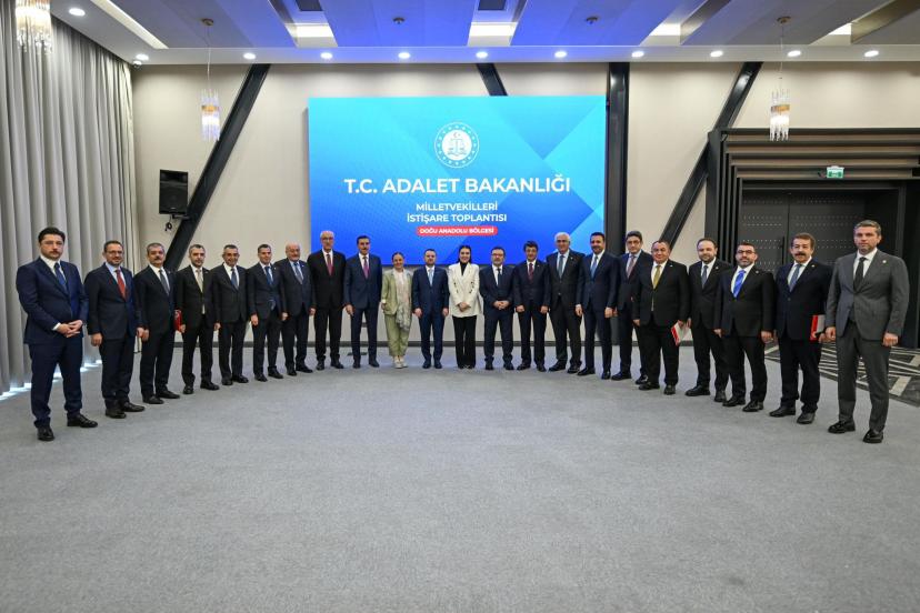 Ankara'da Van Zirvesi: Adalet Yatırımları Masaya Yatırıldı