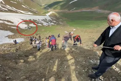 İşçileri taşıyan minibüs uçuruma yuvarlandı: 1 ölü, 7 yaralı