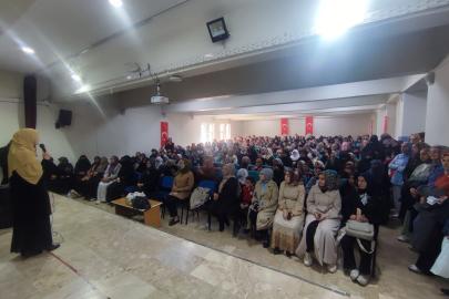 SALİHA ERDİM ÇALDIRAN’DA VATANDAŞLARLA BULUŞTU