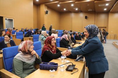 Tuşba’da Anneler Günü’ne özel etkinlik: Kadınlar “Demsala Dawî” belgeselinde buluştu