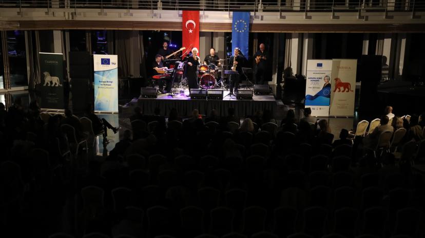 Van AB Bilgi Merkezi'nin caz konseri büyük ilgi gördü