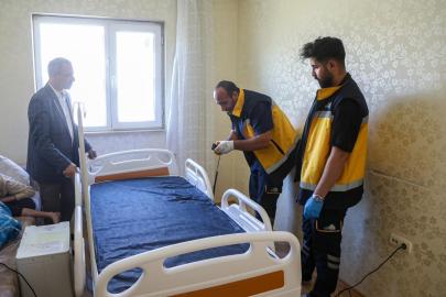 VAN BÜYÜKŞEHİR BELEDİYESİ HASTALARIN YANINDA