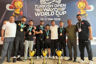 VAN BÜYÜKŞEHİR BELEDİYESPORLU SPORCULAR ANTALYA’DA DÜNYA KUPASINA DAMGA VURDU