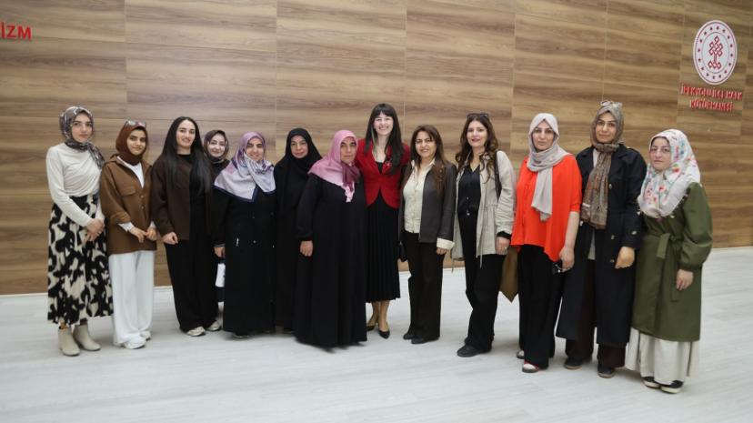 VAN BÜYÜKŞEHİR’DEN ERGENLİK FARKINDALIĞI PROGRAMI