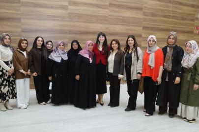VAN BÜYÜKŞEHİR’DEN ERGENLİK FARKINDALIĞI PROGRAMI