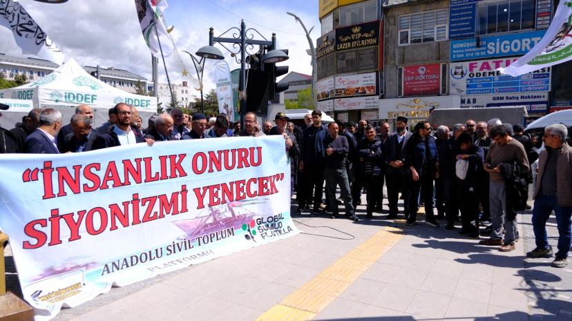 Van Filistine Destek Platformu Sumud Filosuna düzenlenen baskını kınadı