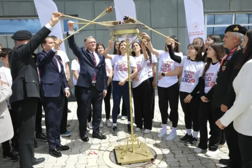 Van'da 19 Mayıs coşkusu çeşitli etkinliklerle kutlandı