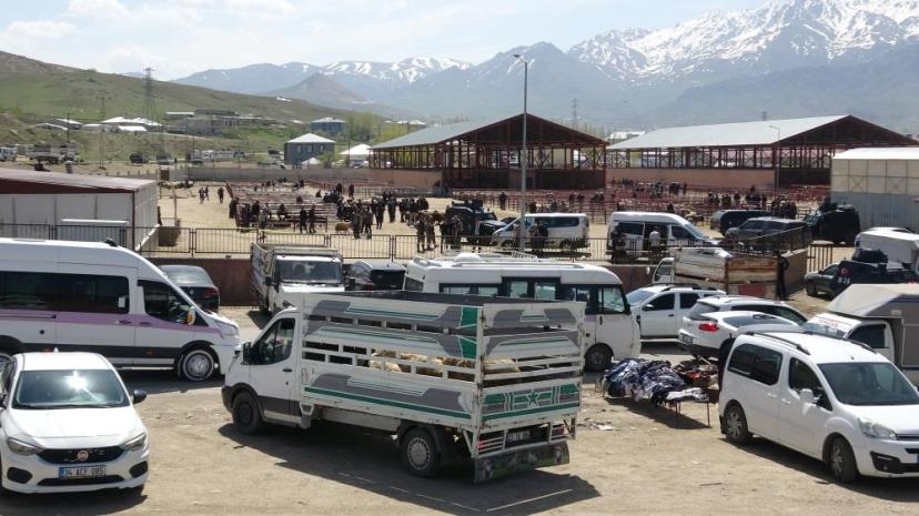 Van'da hayvan pazarında silahlı kavga: 1 ölü, 13 yaralı