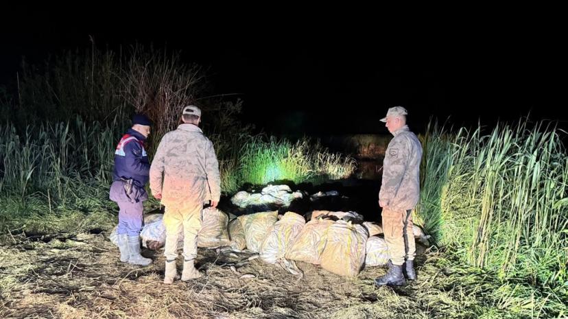 Van'da kacak inci kefali avlayan 7 kişi suçüstü yakalandı