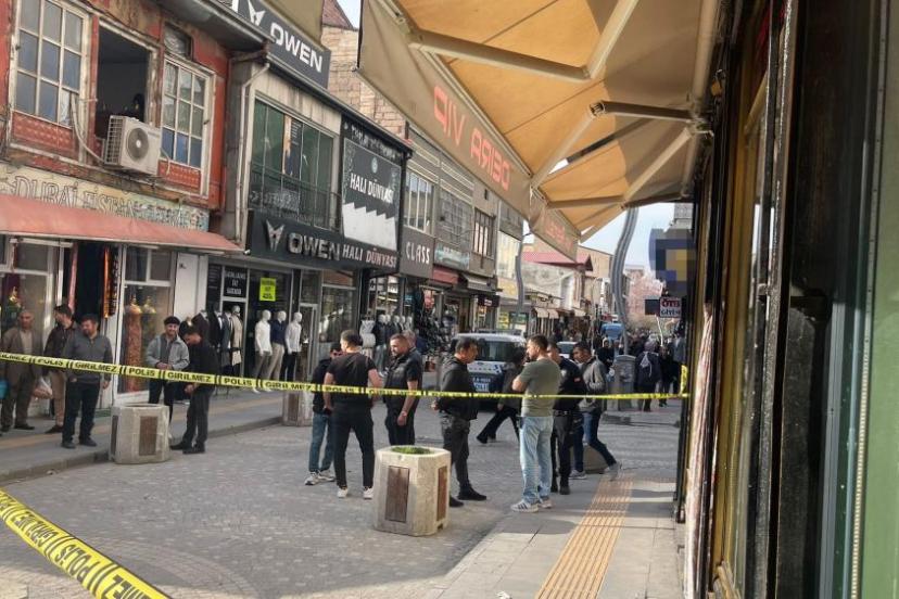 Van'da sokak ortasında silahlı saldırı: 1 yaralı