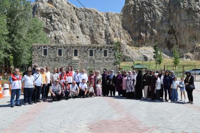 Elazığlı şehit ve gazi aileleri Van'a hayran kaldı