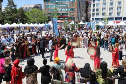 Kadın Emeği Festivali Coşkuyla Başladı