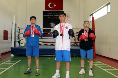 Milli boksör Kurtay'ın hedefi dünya şampiyonluğu