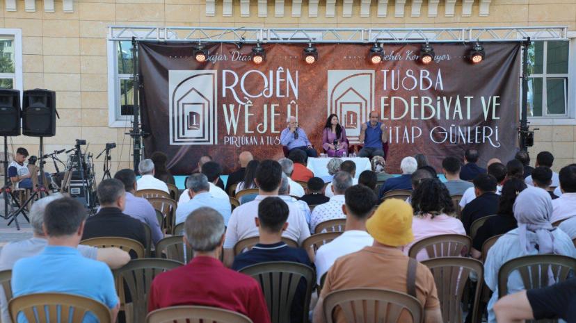 Tuşba Edebiyat ve Kitap Günleri İkinci Gününde de Devam Etti